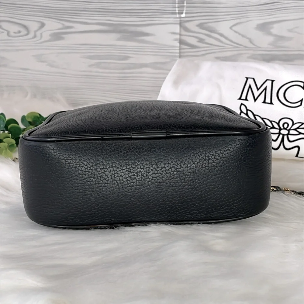 MCM Black Leather‎ Chain Strap Shoulder Bag